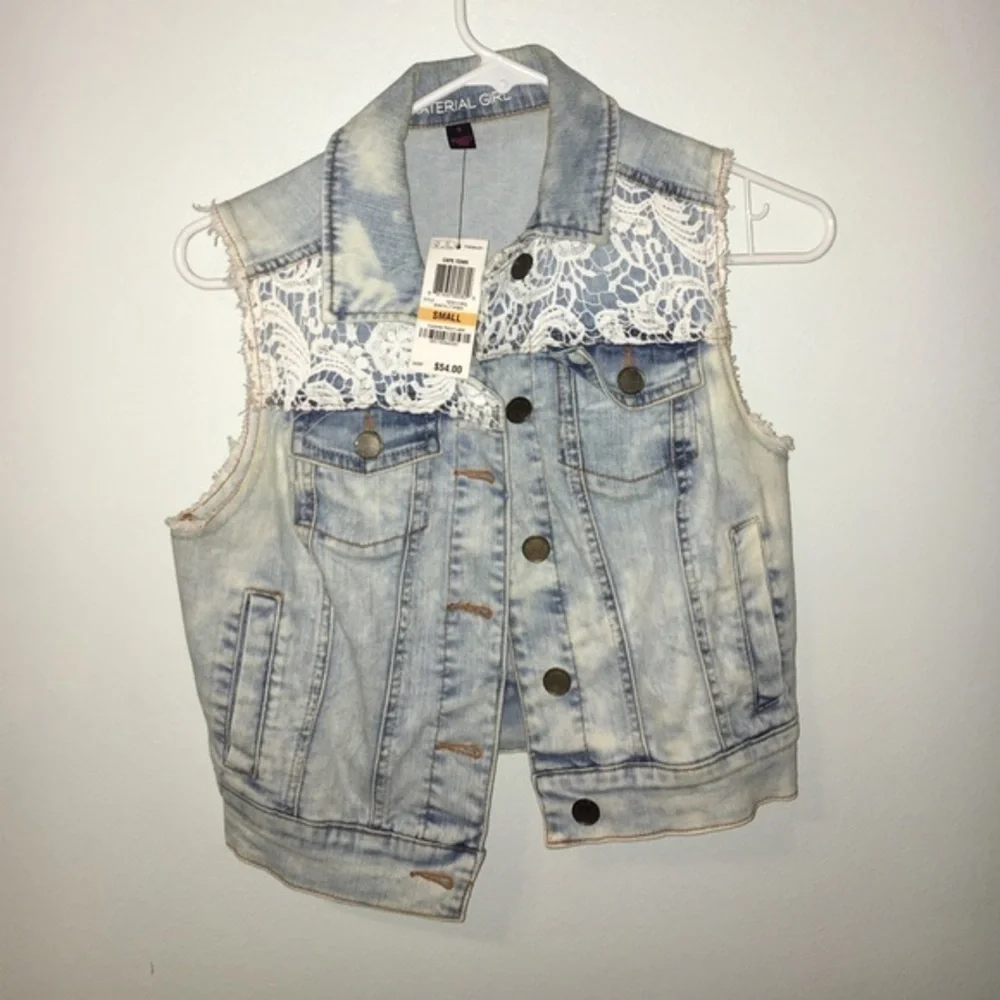 Jean vest - Picture 1 of 2